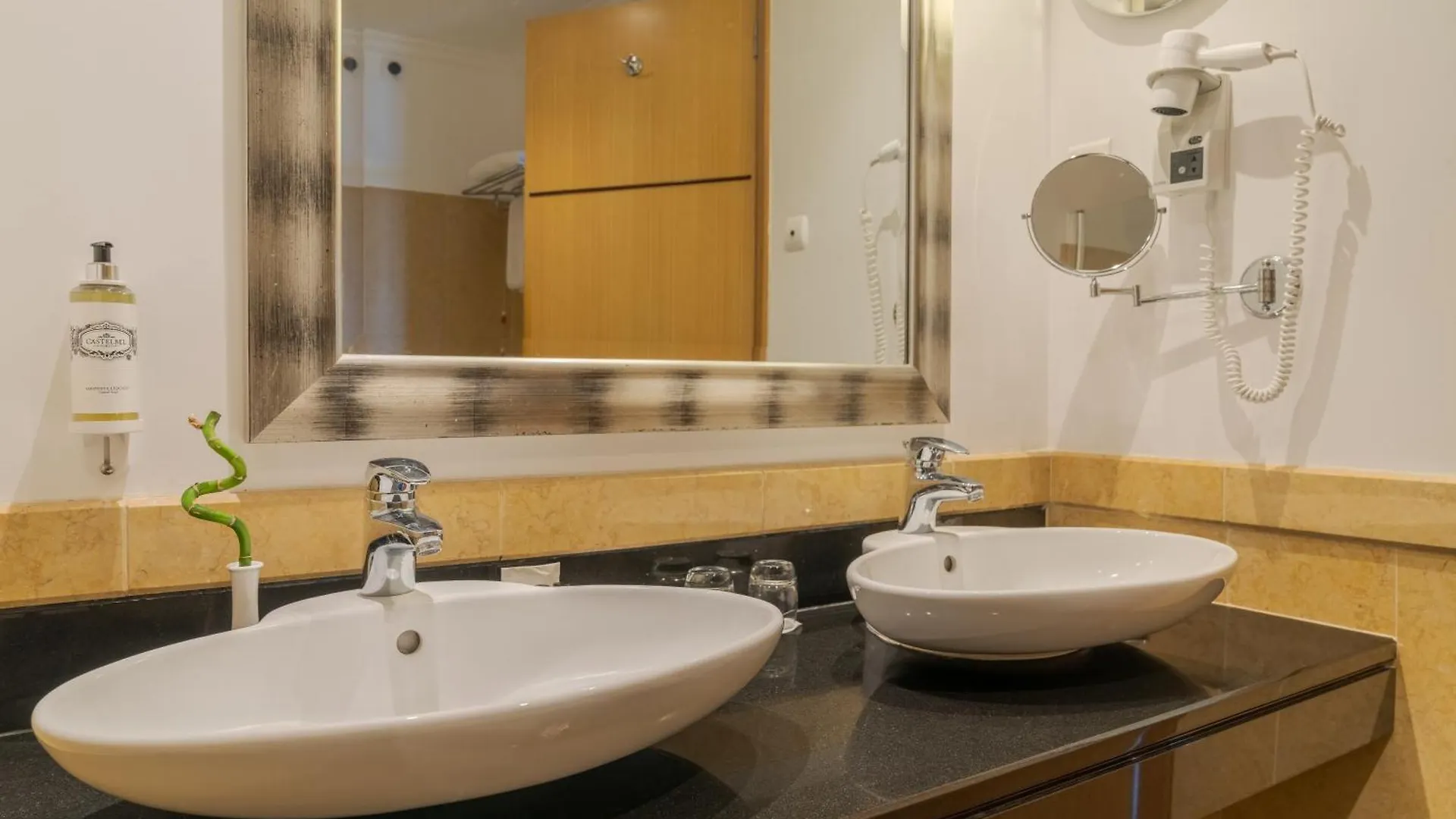 Pestana Grand Ocean Resort Hotel Funchal