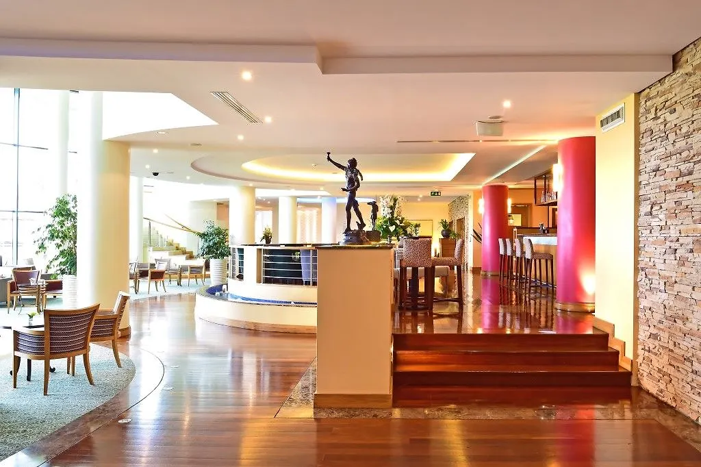 Pestana Grand Ocean Resort Hotel Funchal  5*, Funchal (Madeira)