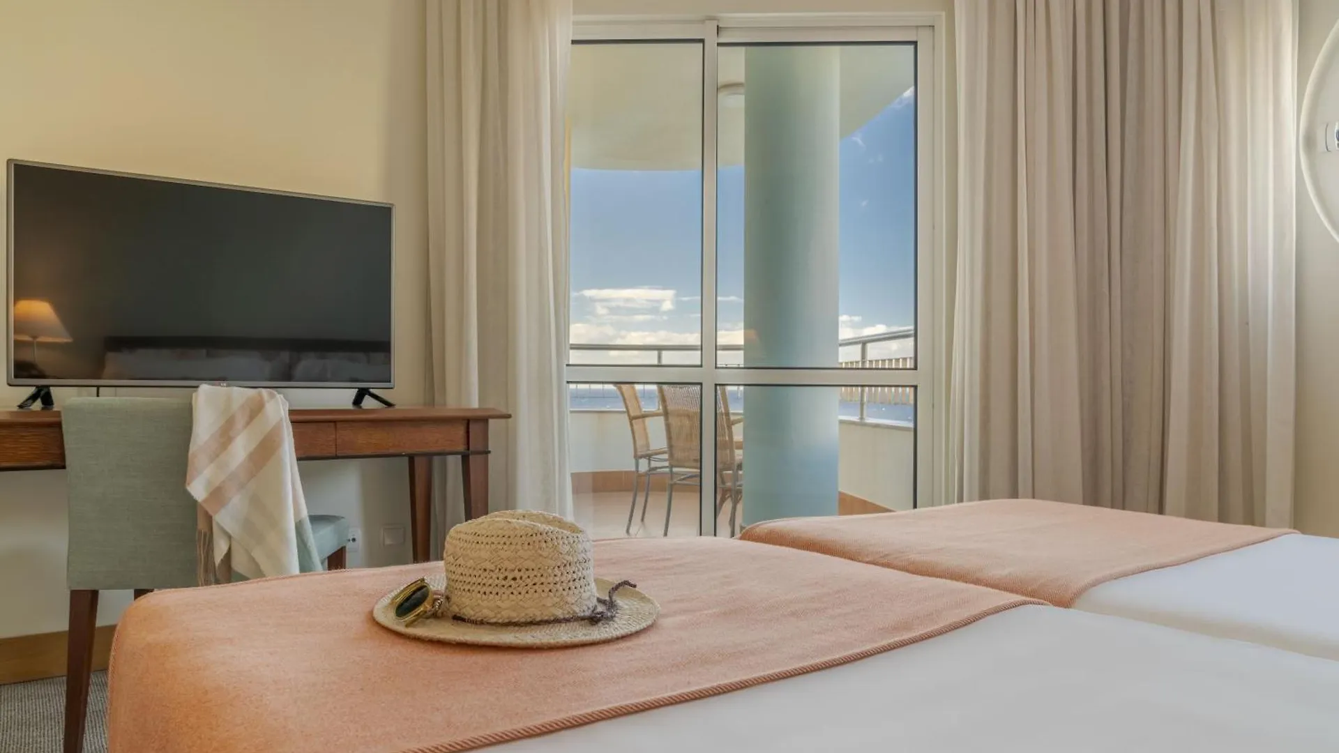 פונשל Pestana Grand Ocean Resort Hotel